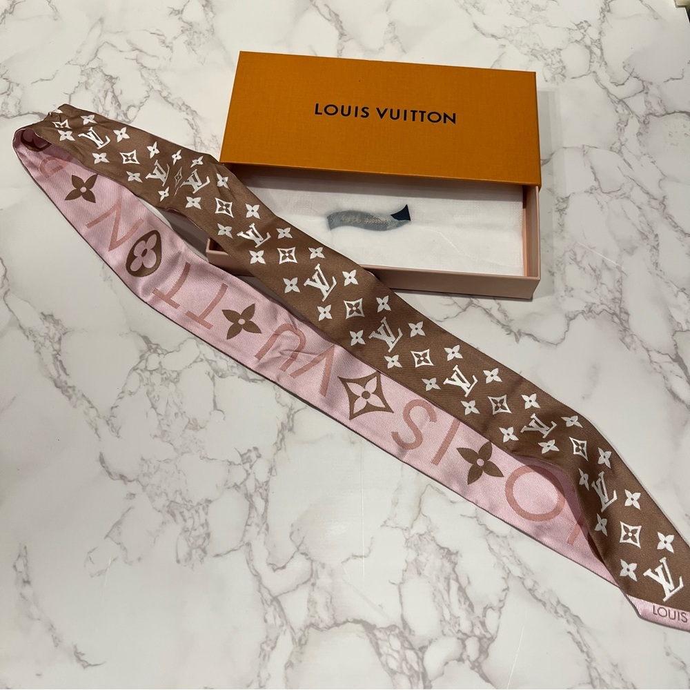 Louis Vuitton Monogram Bandeau - Picture 3 of 4